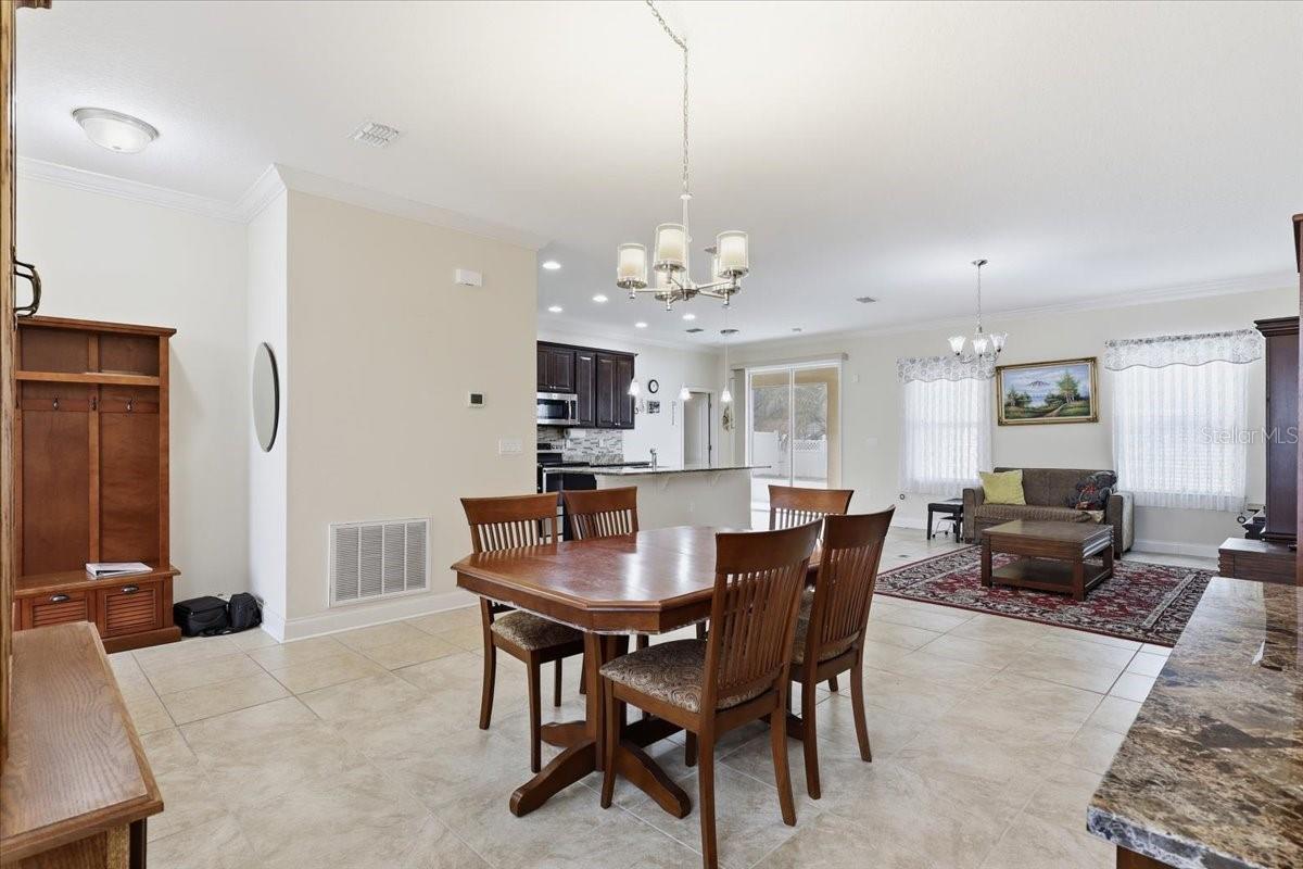 Image 14 of 52 For 21 Lewisdale Lane