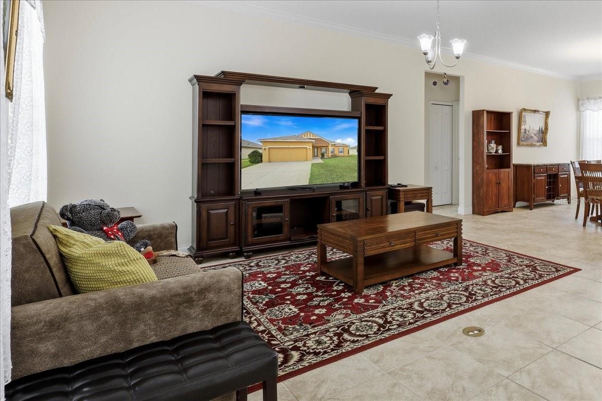 Image 17 of 52 For 21 Lewisdale Lane