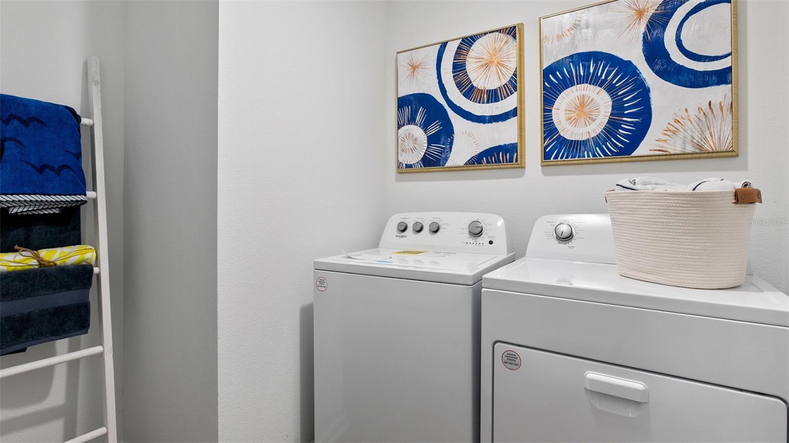 Image 10 of 41 For 29 Green Circle