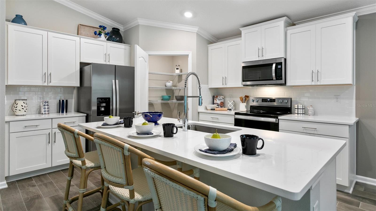 Image 15 of 41 For 29 Green Circle