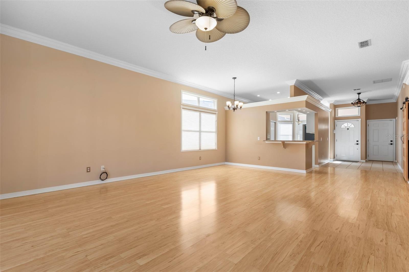 Image 13 of 70 For 204 Sea Woods Drive N