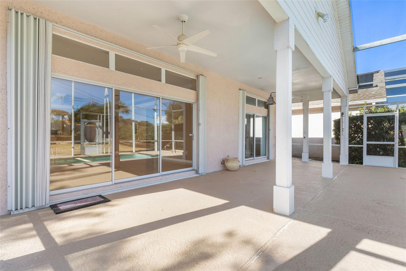 Image 24 of 70 For 204 Sea Woods Drive N