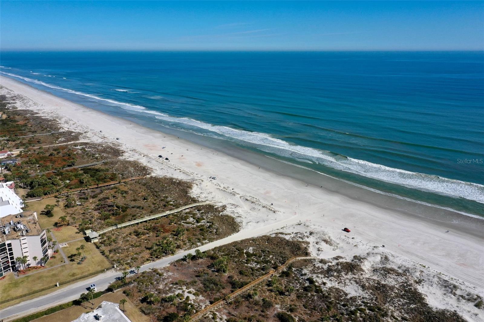 Image 3 of 70 For 204 Sea Woods Drive N