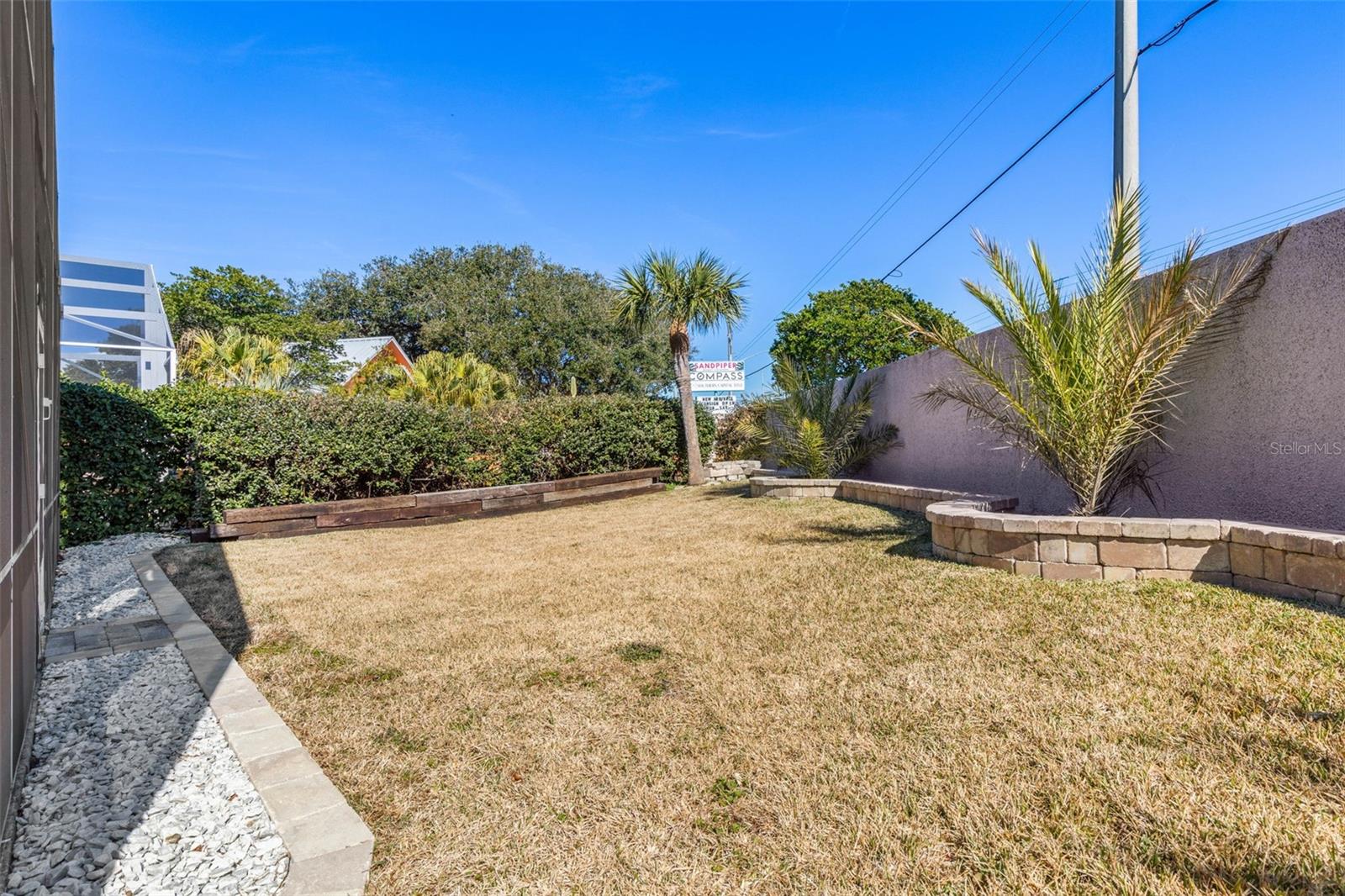 Image 32 of 70 For 204 Sea Woods Drive N