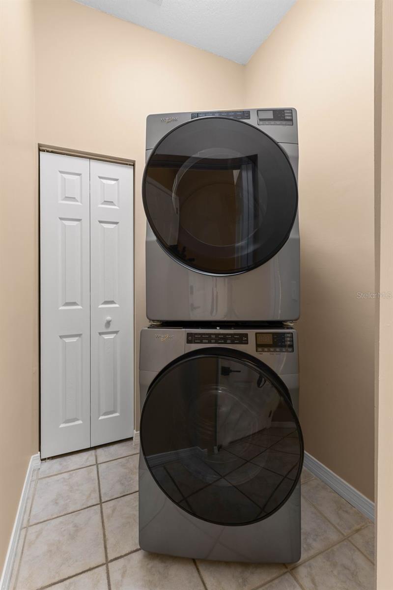 Image 45 of 70 For 204 Sea Woods Drive N