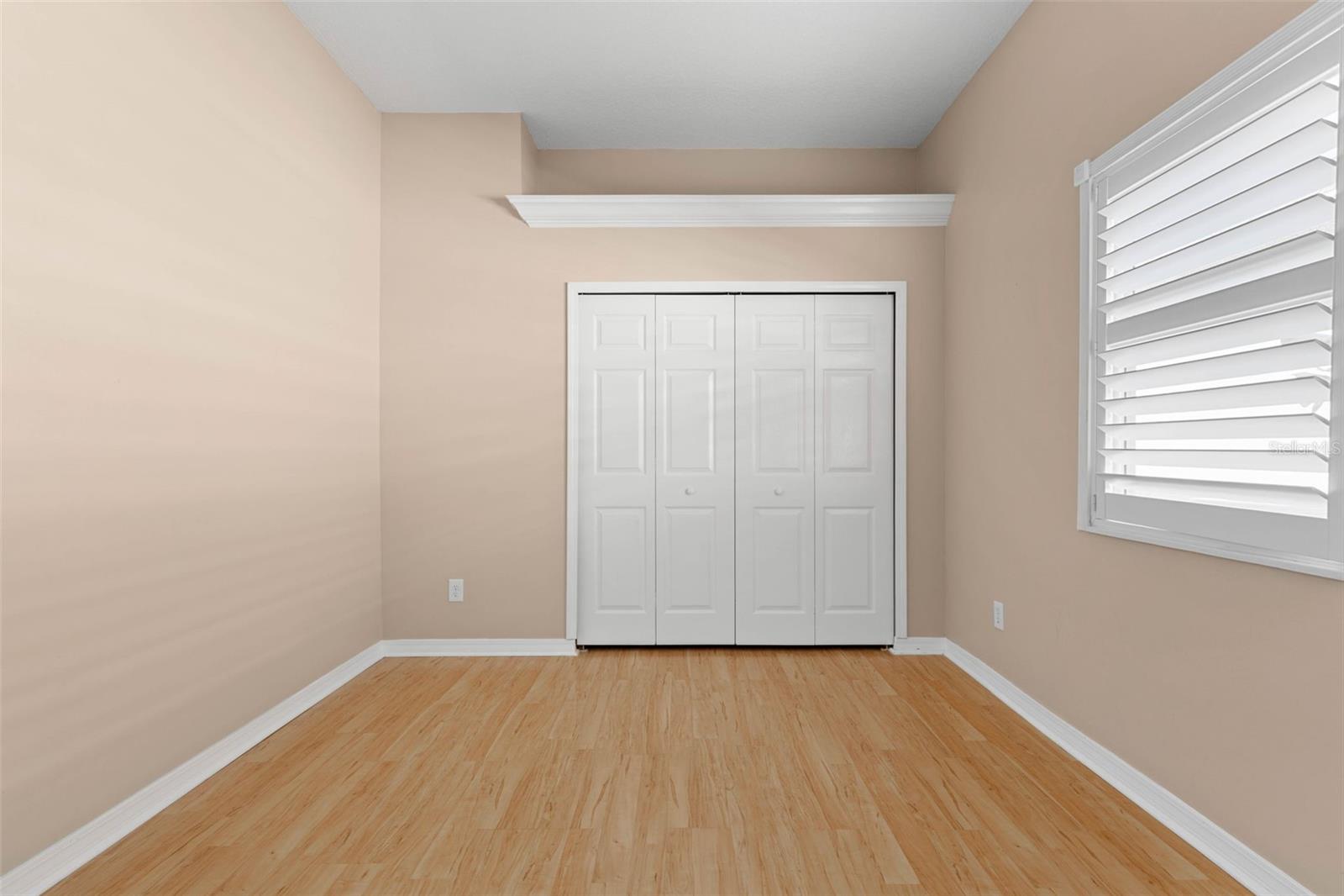 Image 49 of 70 For 204 Sea Woods Drive N