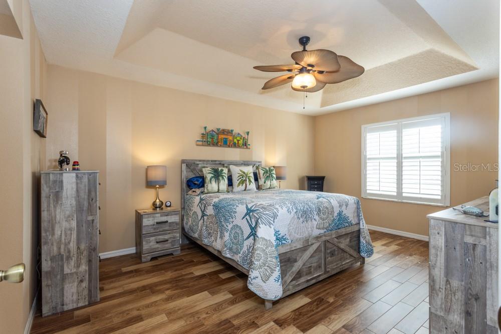 Image 16 of 35 For 4 Eagle Harbor Trail