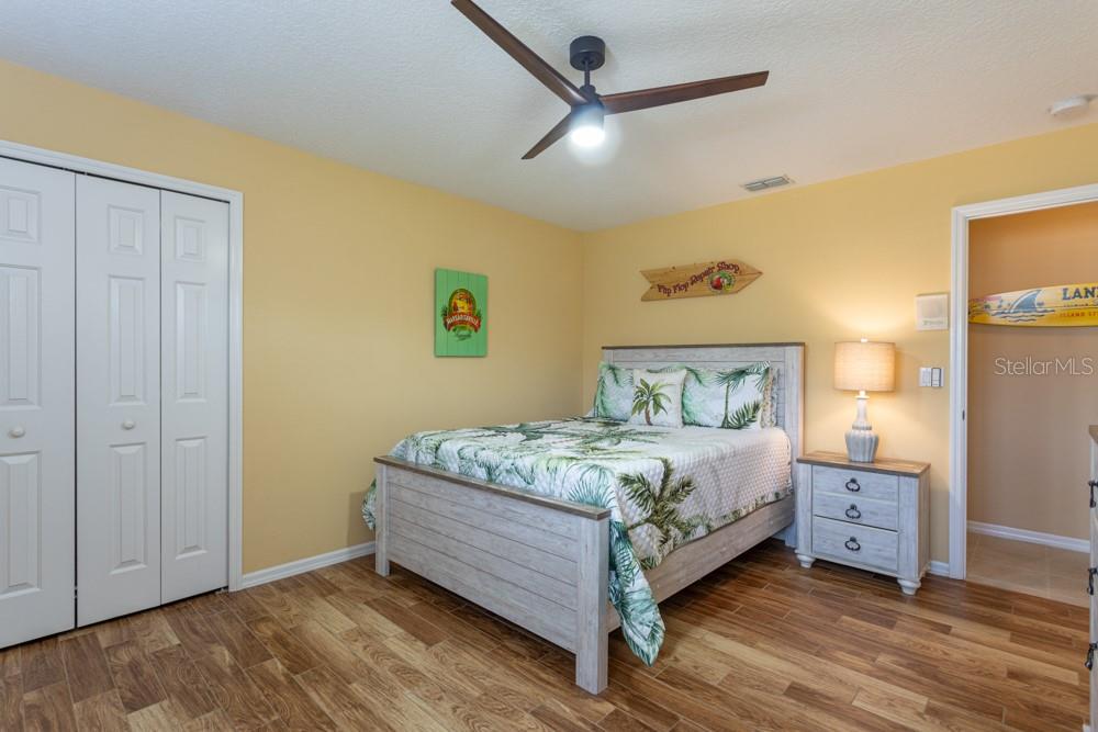 Image 22 of 35 For 4 Eagle Harbor Trail