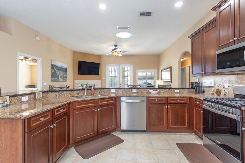 Image 9 of 35 For 4 Eagle Harbor Trail