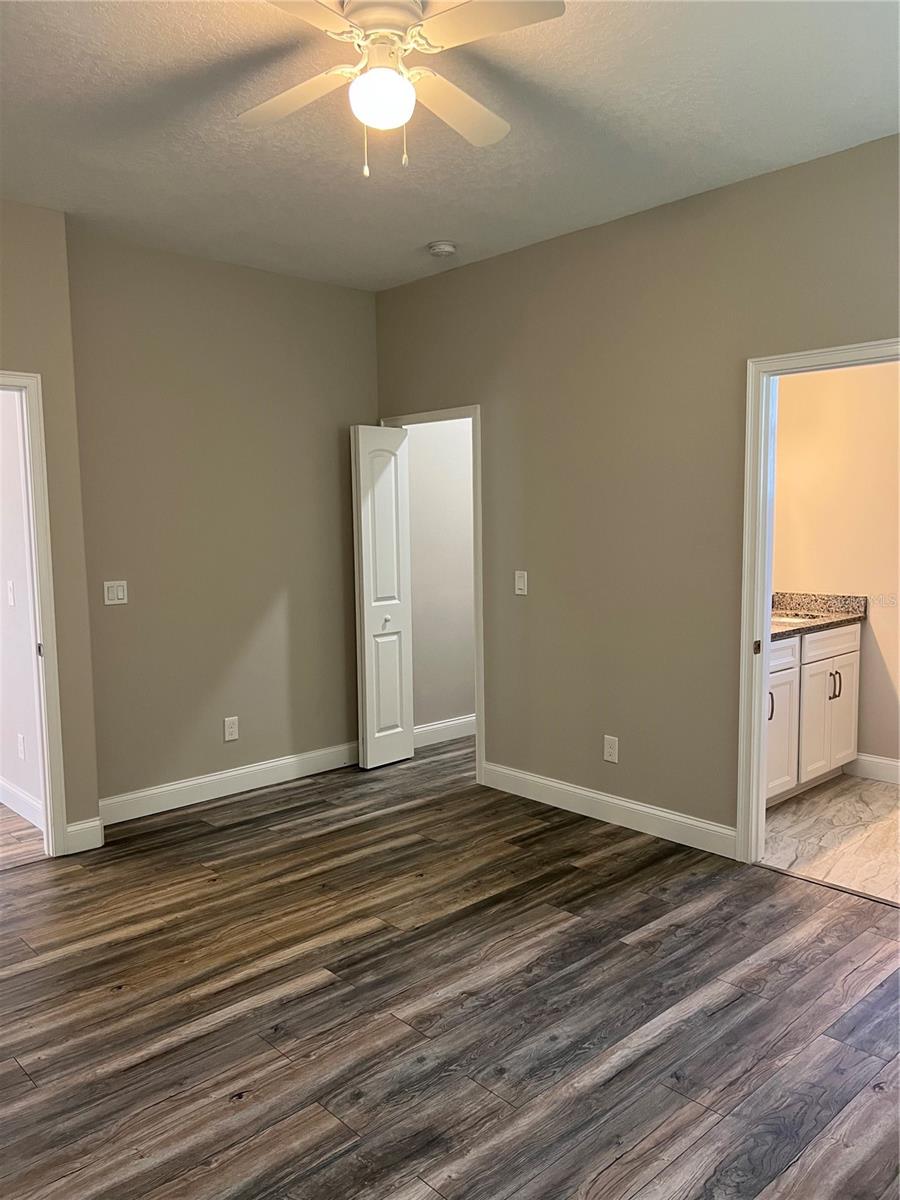 Image 8 of 18 For 41 A Pine Hurst Ln