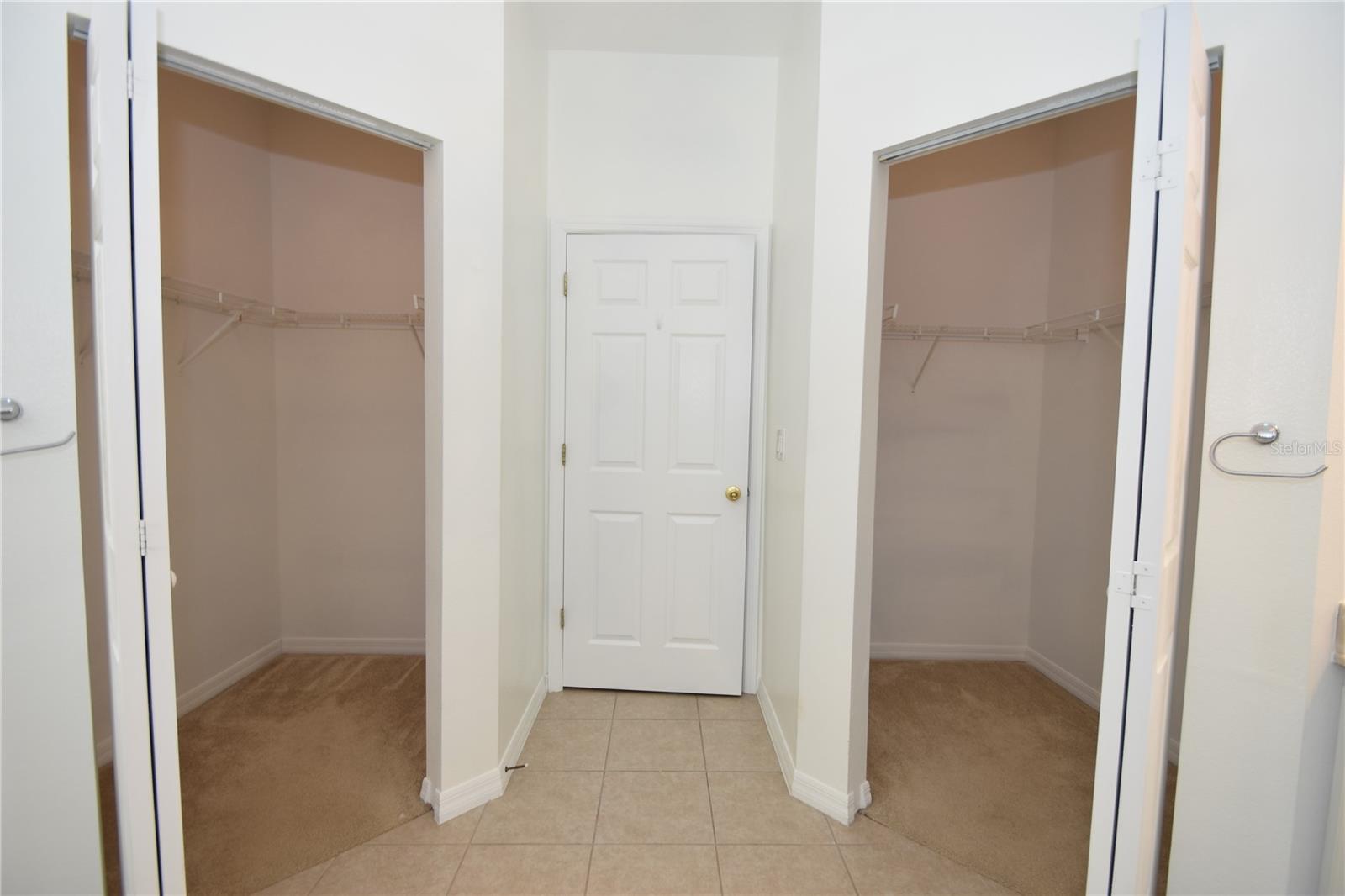 Image 24 of 31 For 11 Ellsworth Drive