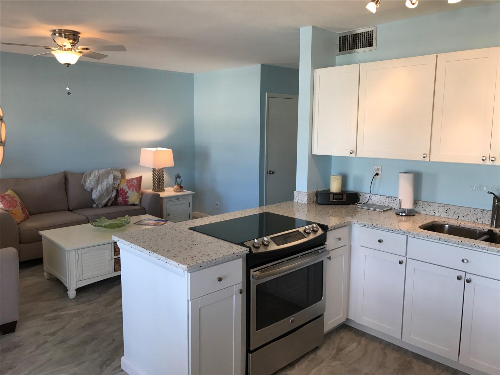 Image 6 of 13 For 335 Causeway  E21