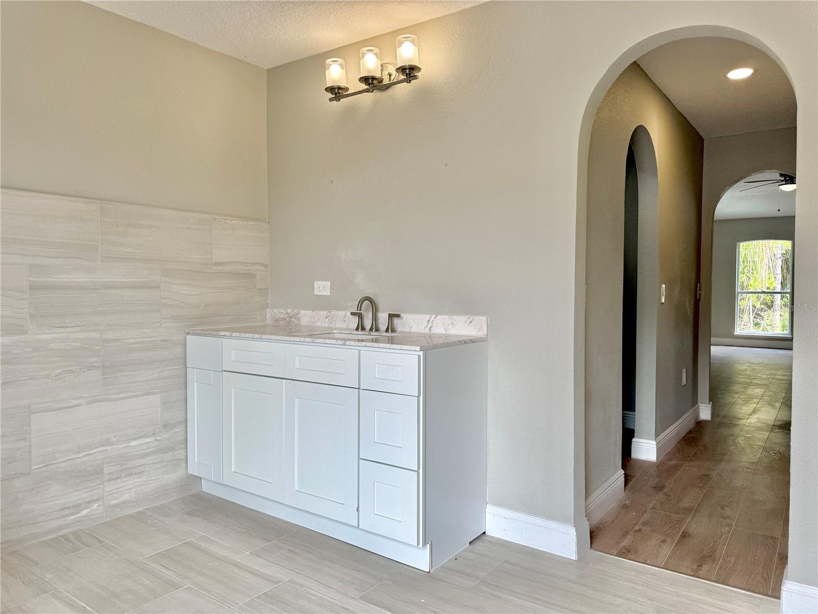 Image 32 of 44 For 34 Lloleeta Path