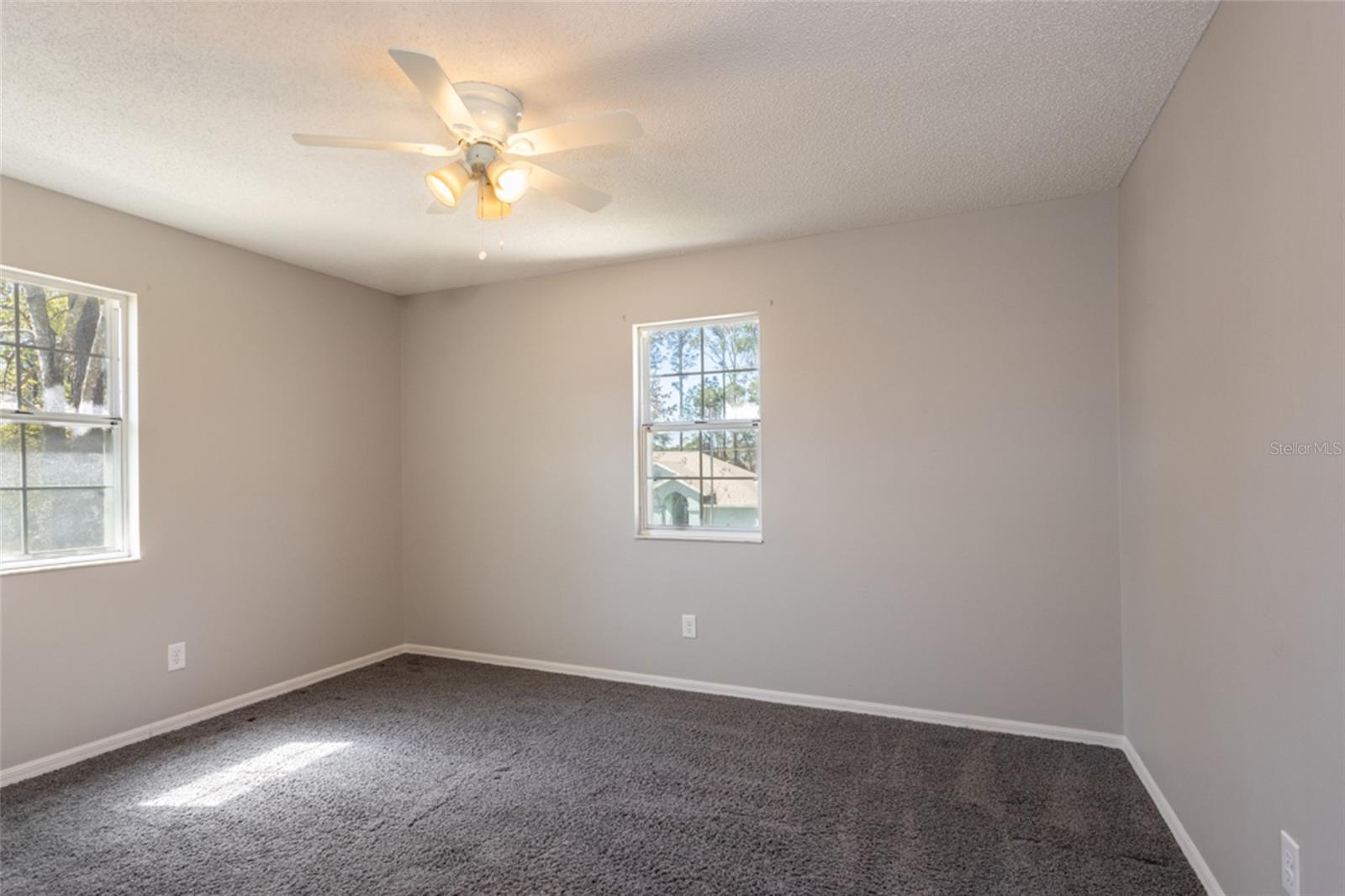 Image 32 of 50 For 1 Ryding Lane