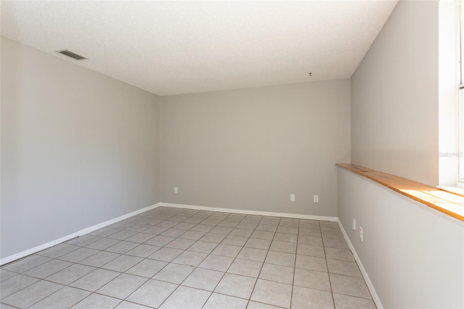 Image 38 of 50 For 1 Ryding Lane