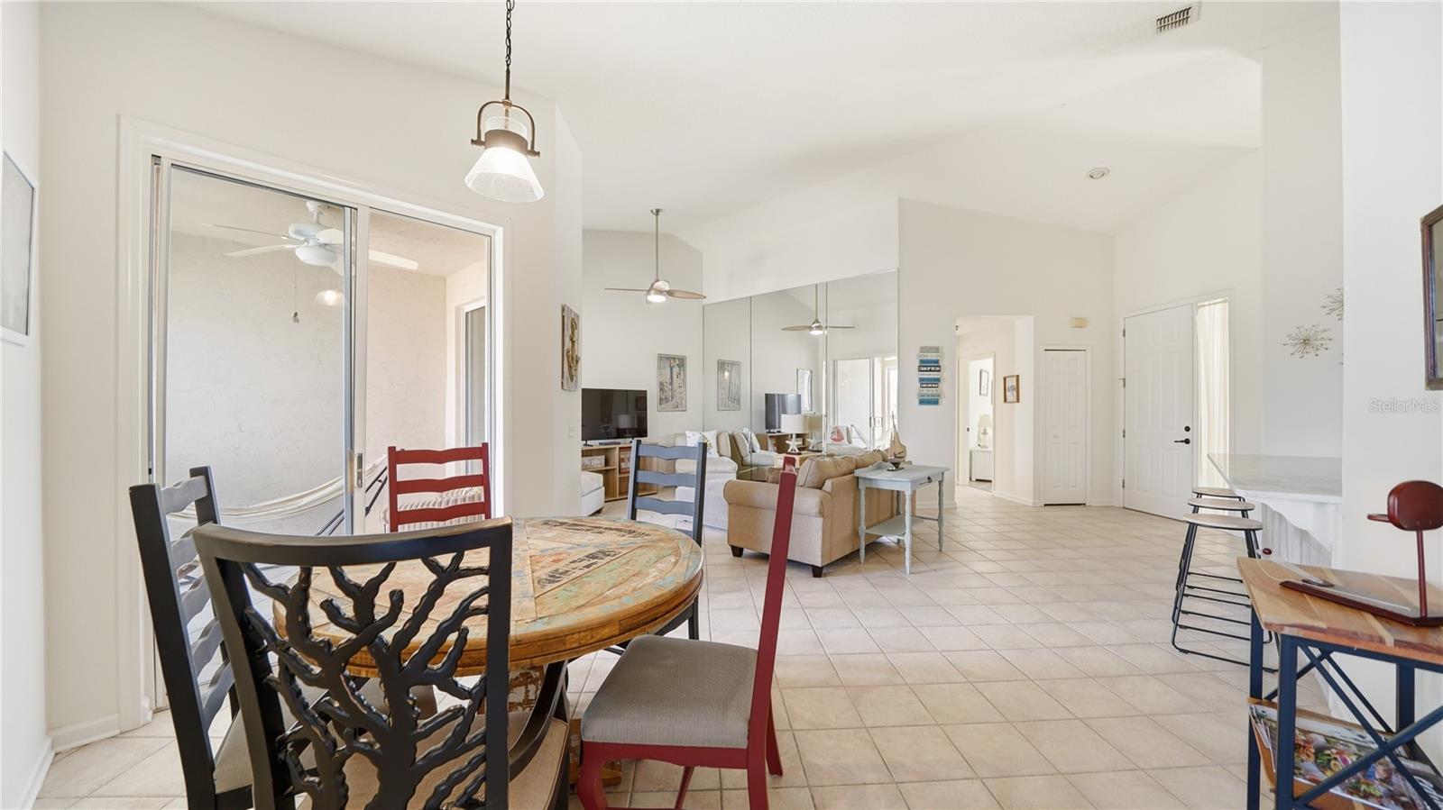 Image 10 of 53 For 705 Augusta Circle 705