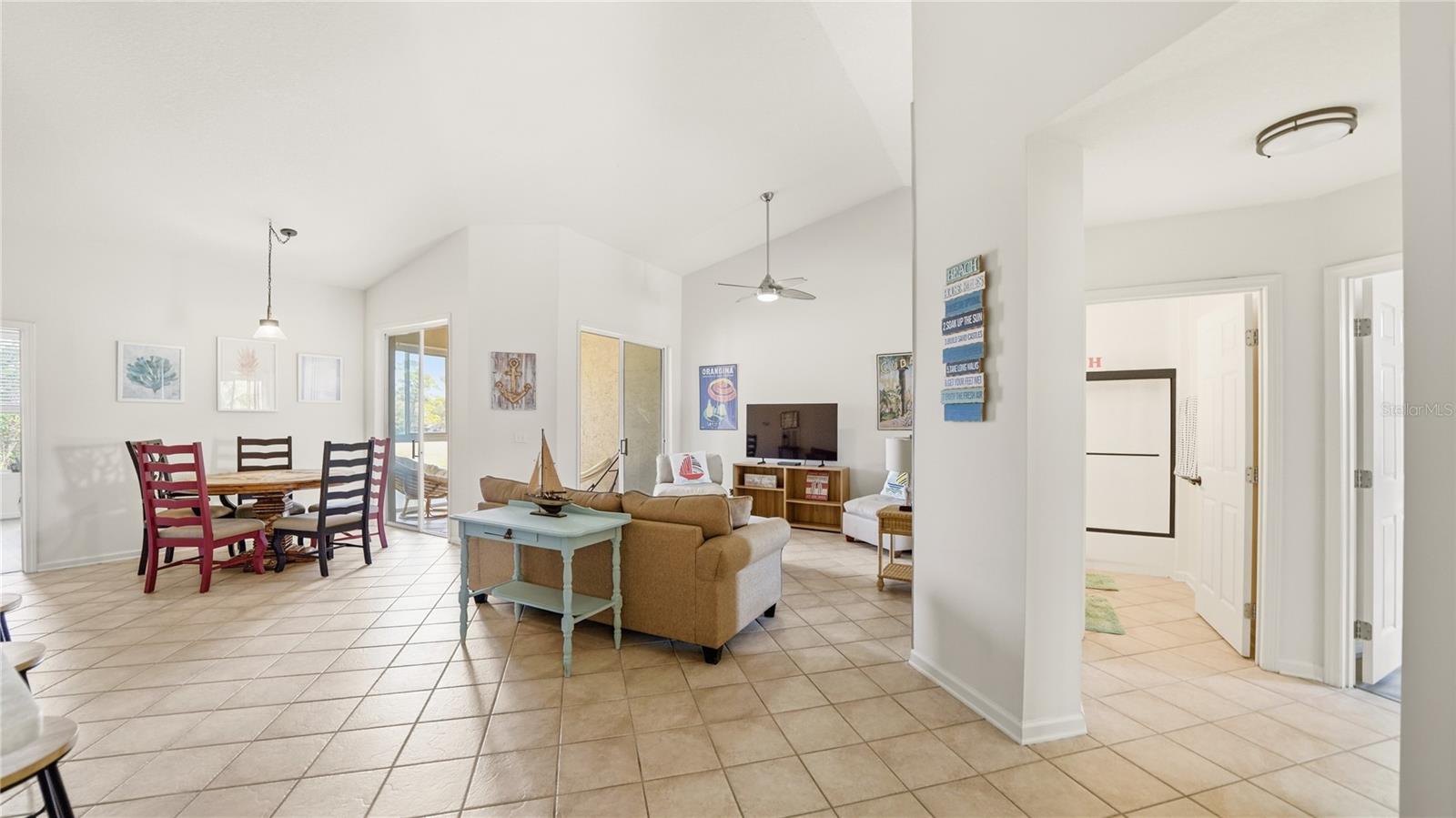 Image 27 of 53 For 705 Augusta Circle 705