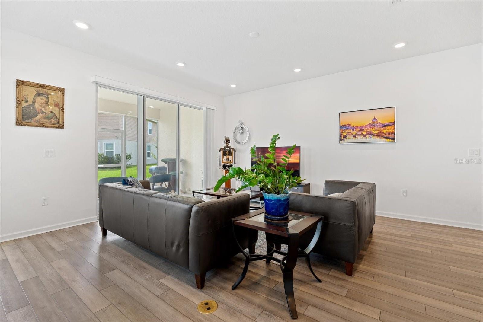 Image 12 of 31 For 33 Ridge Road