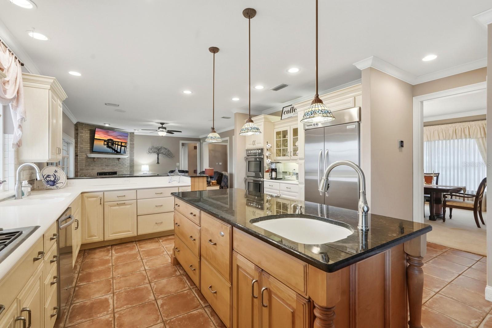 Image 13 of 92 For 10 Magnolia Lane S