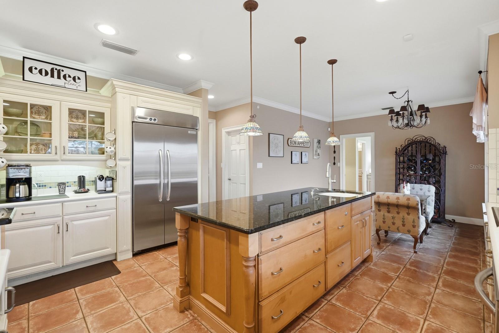 Image 15 of 92 For 10 Magnolia Lane S