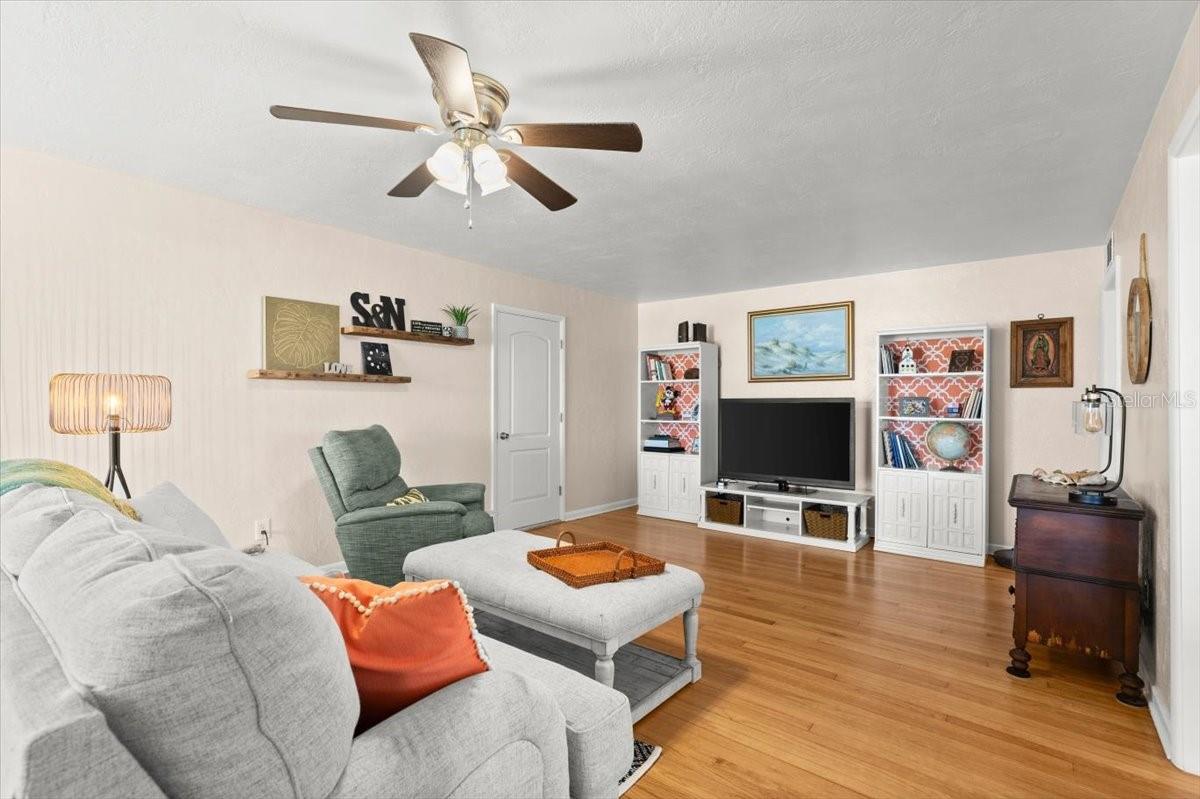 Image 17 of 58 For 1026 Bel Aire Drive