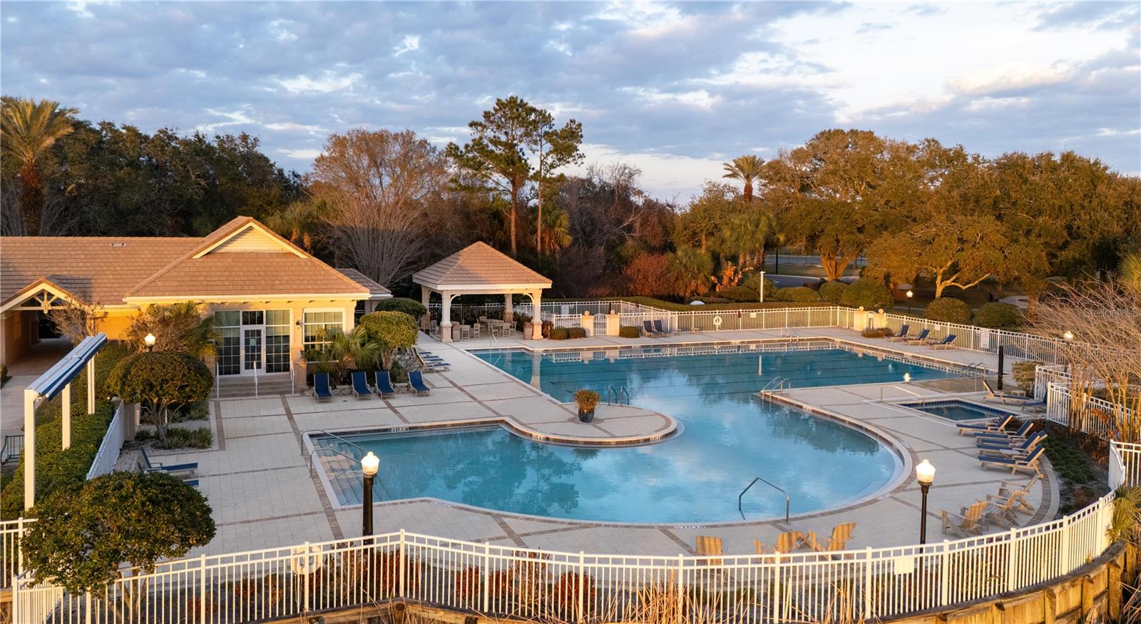 Image 11 of 23 For 43 Lakewalk Drive