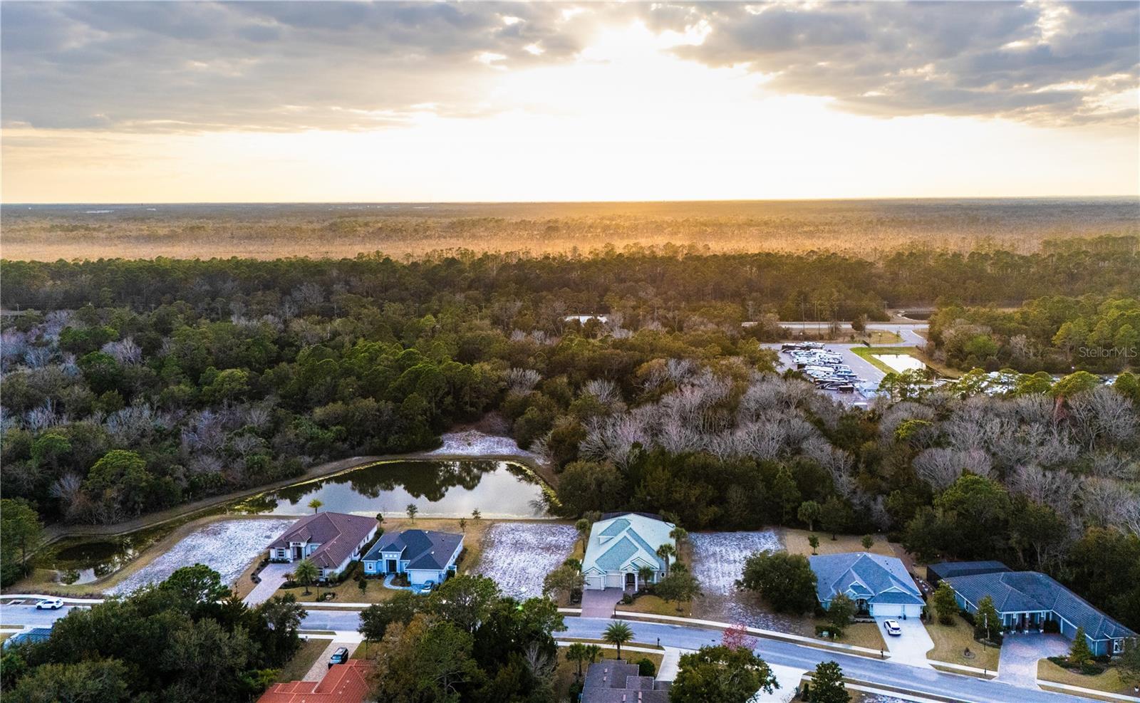 Image 6 of 23 For 43 Lakewalk Drive