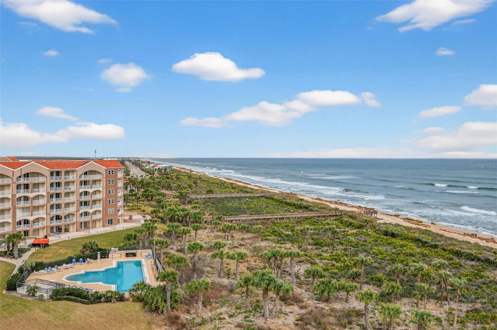 Image 18 of 78 For 80 Surfview Drive 811