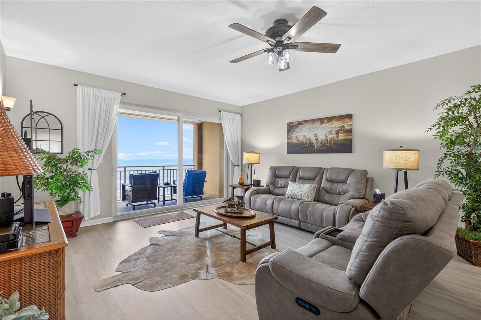 Image 28 of 78 For 80 Surfview Drive 811