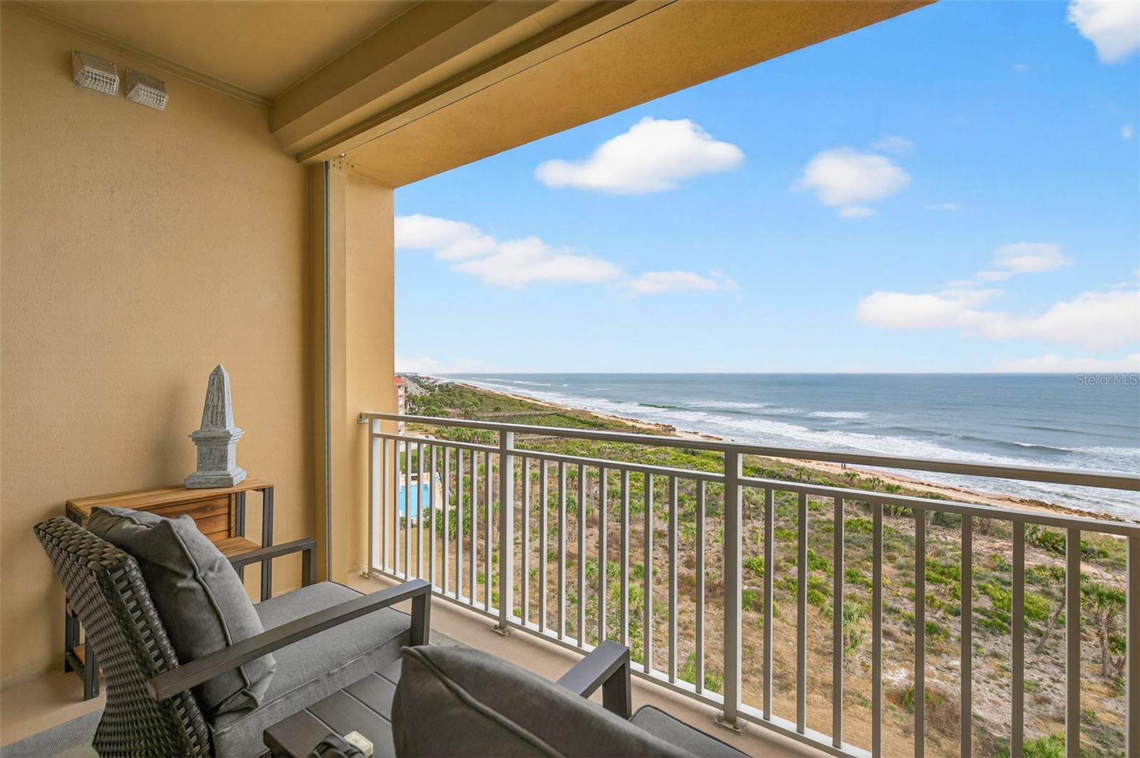 Image 29 of 78 For 80 Surfview Drive 811