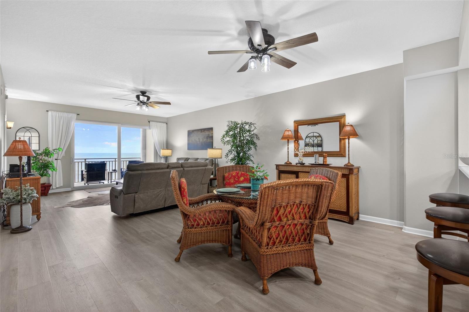 Image 38 of 78 For 80 Surfview Drive 811