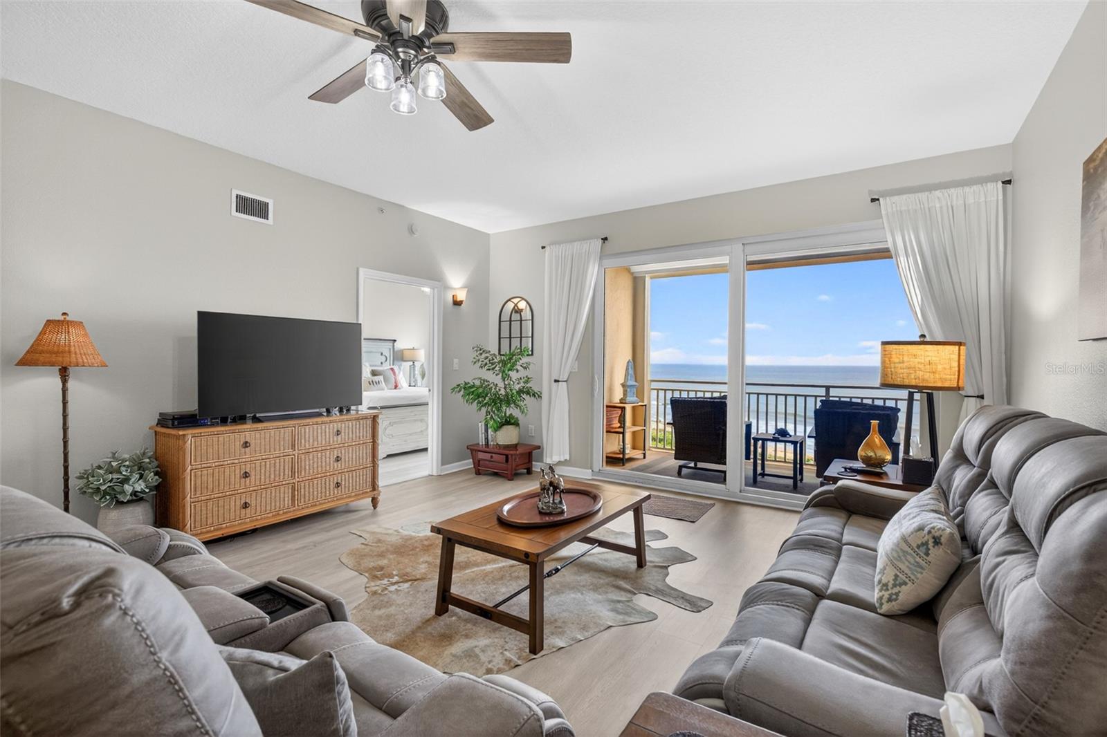 Image 39 of 78 For 80 Surfview Drive 811