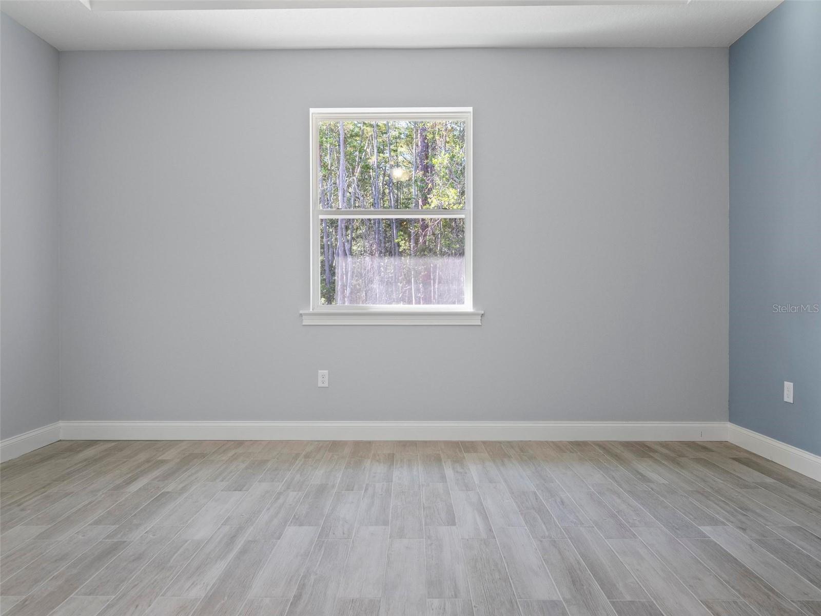 Image 11 of 24 For 127 Ullian Trail B