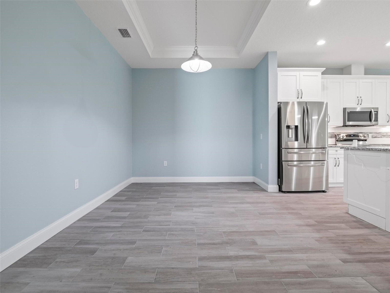 Image 8 of 24 For 127 Ullian Trail B