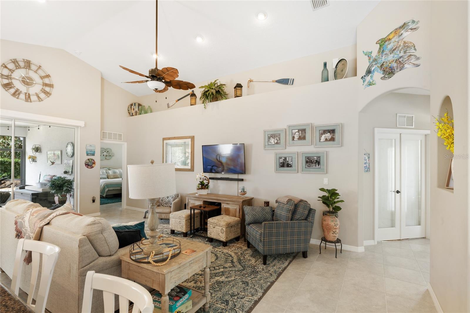 Image 11 of 37 For 107 Park Place Circle