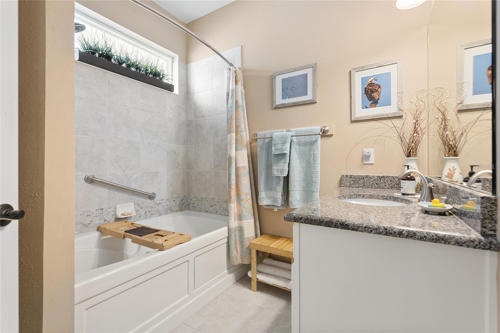 Image 27 of 37 For 107 Park Place Circle