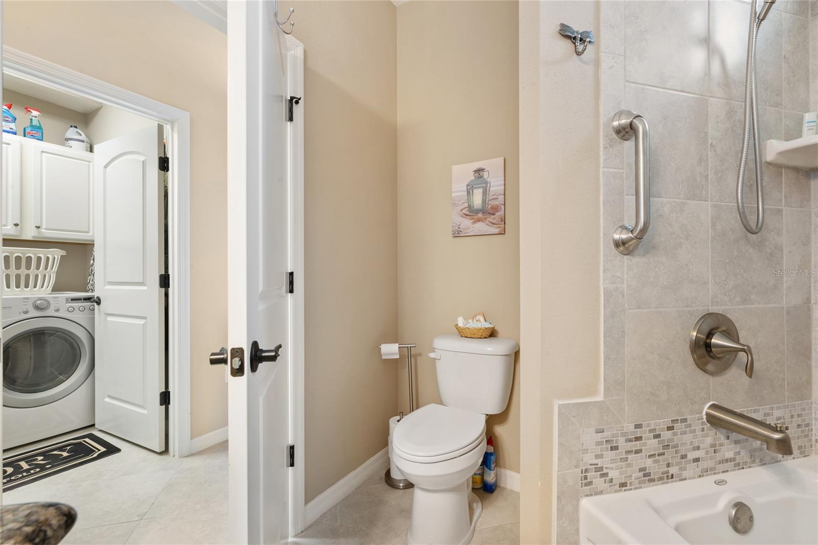 Image 28 of 37 For 107 Park Place Circle