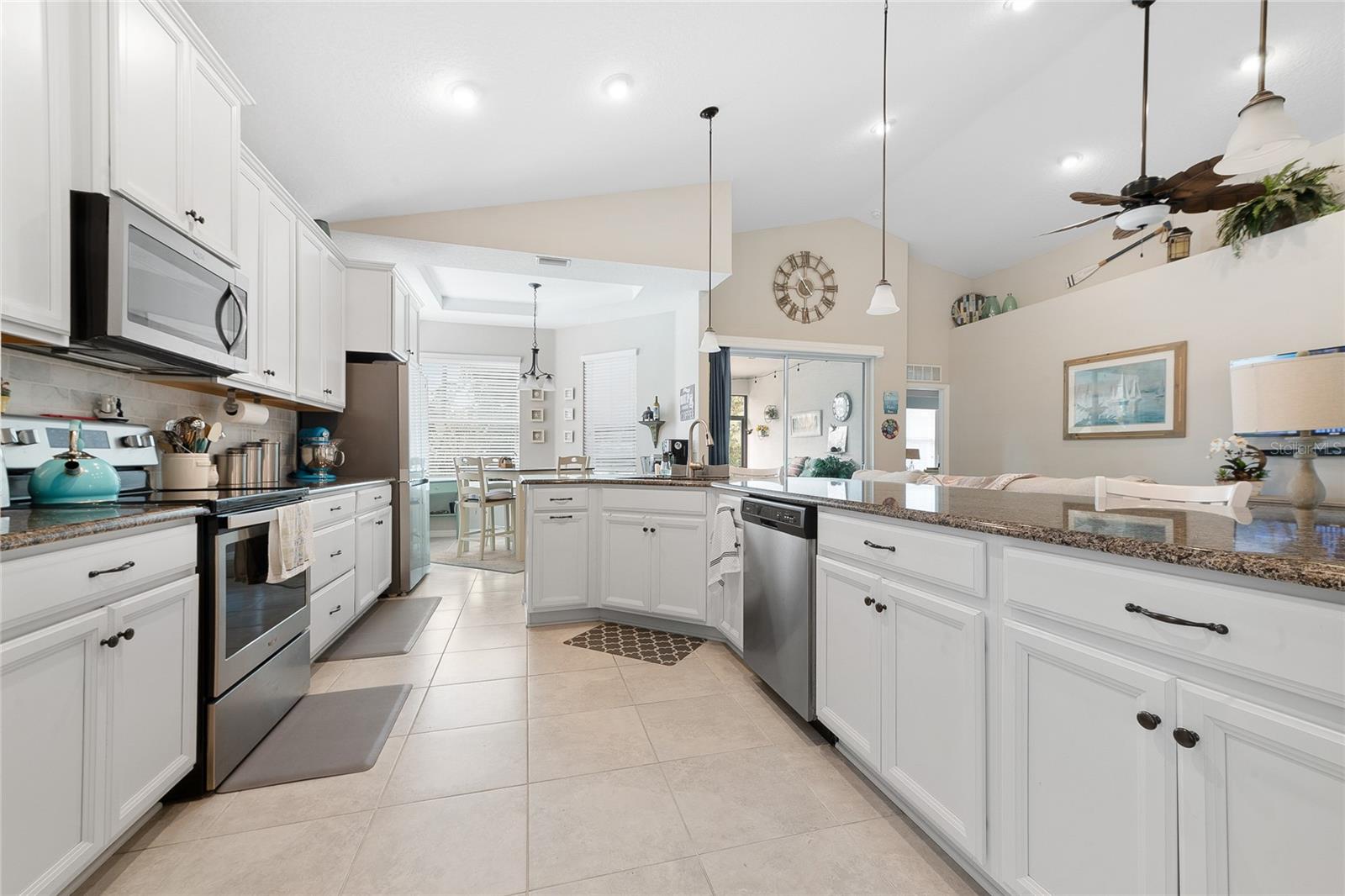 Image 9 of 37 For 107 Park Place Circle