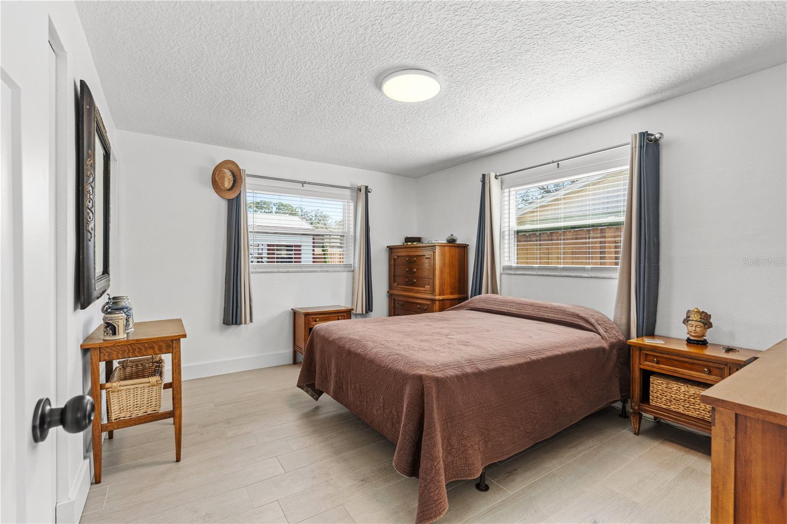 Image 17 of 36 For 2005 Oriole Lane