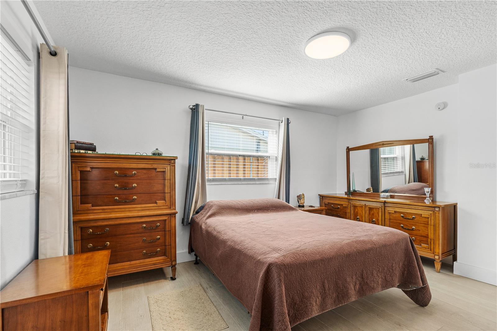 Image 18 of 36 For 2005 Oriole Lane