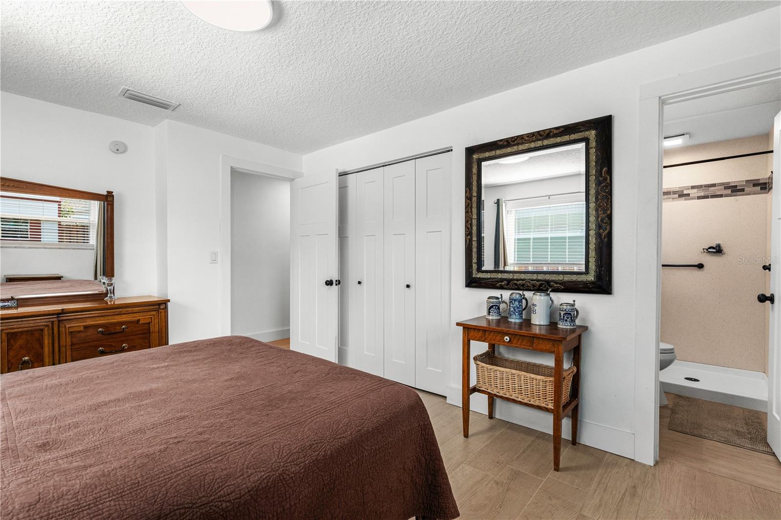 Image 19 of 36 For 2005 Oriole Lane