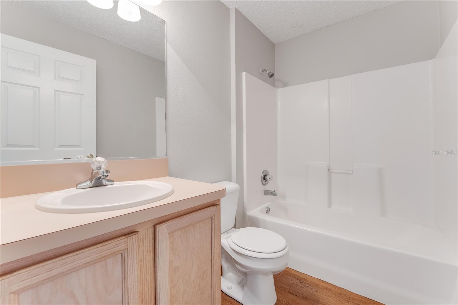 Image 11 of 26 For 209 Parkview Drive