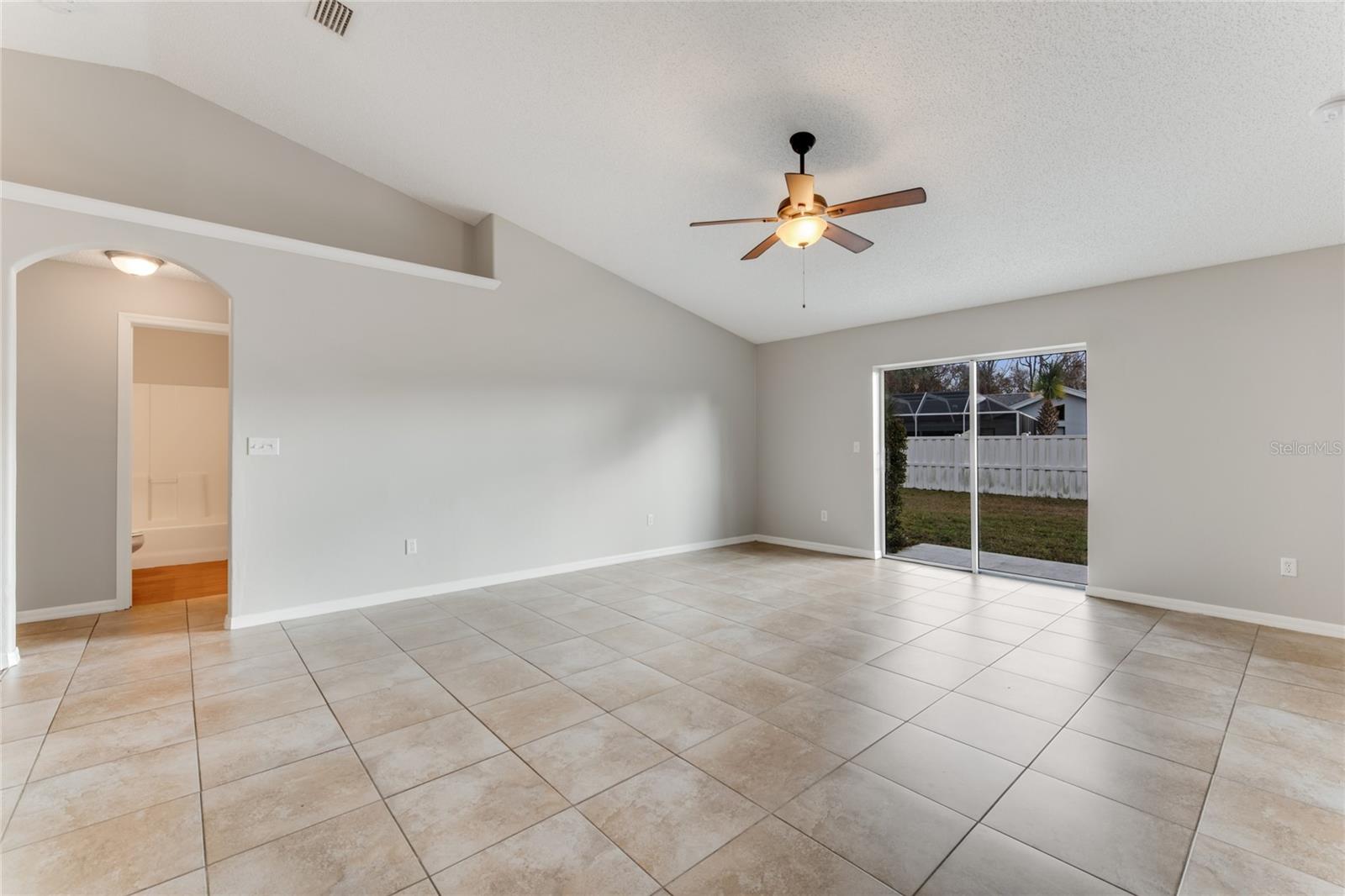 Image 13 of 26 For 209 Parkview Drive