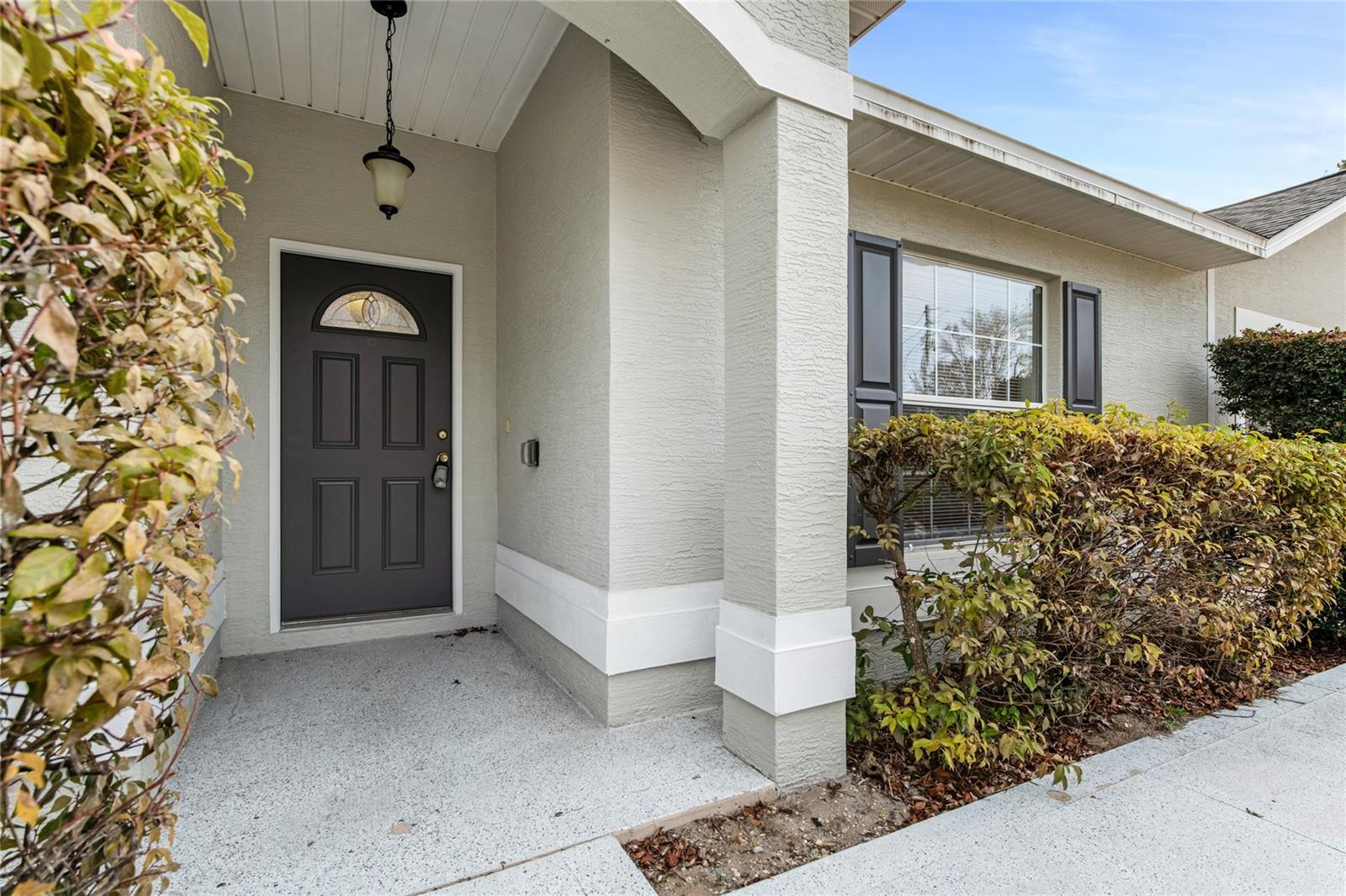 Image 2 of 26 For 209 Parkview Drive