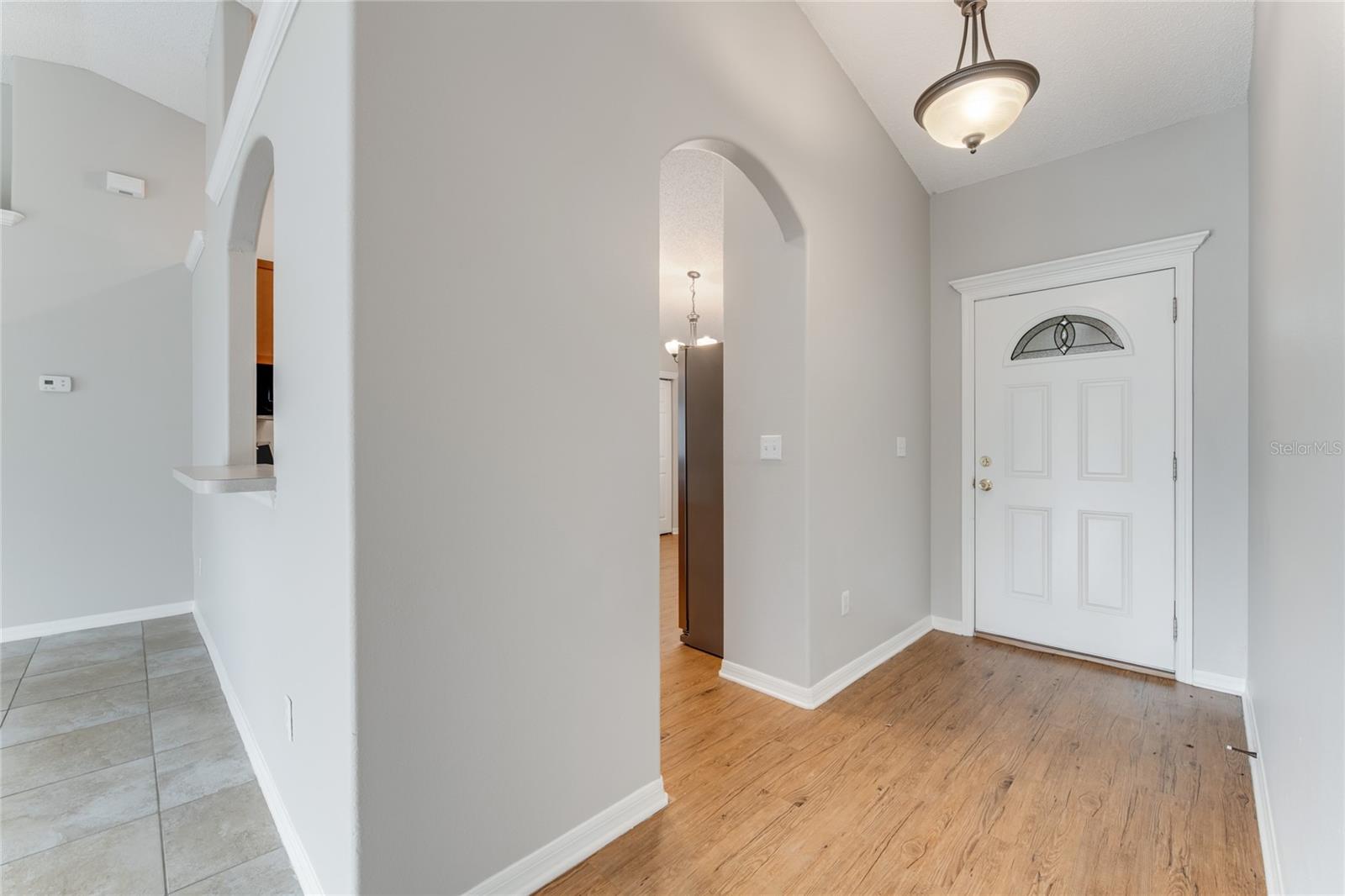 Image 3 of 26 For 209 Parkview Drive