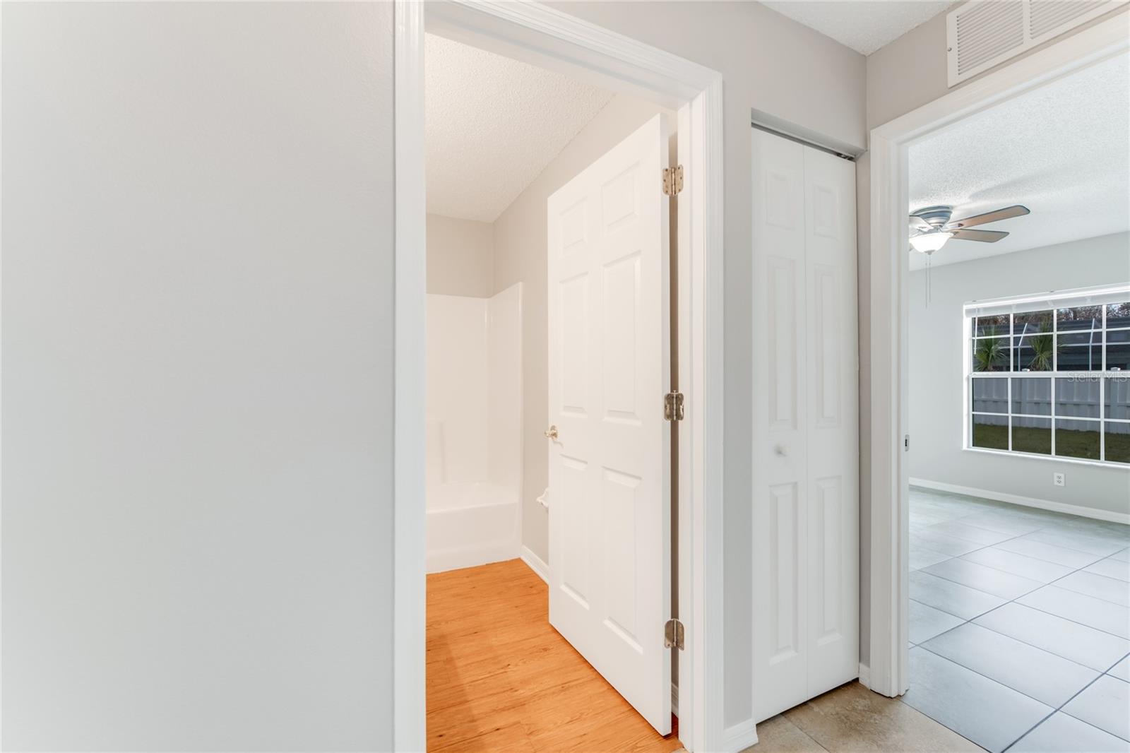 Image 8 of 26 For 209 Parkview Drive