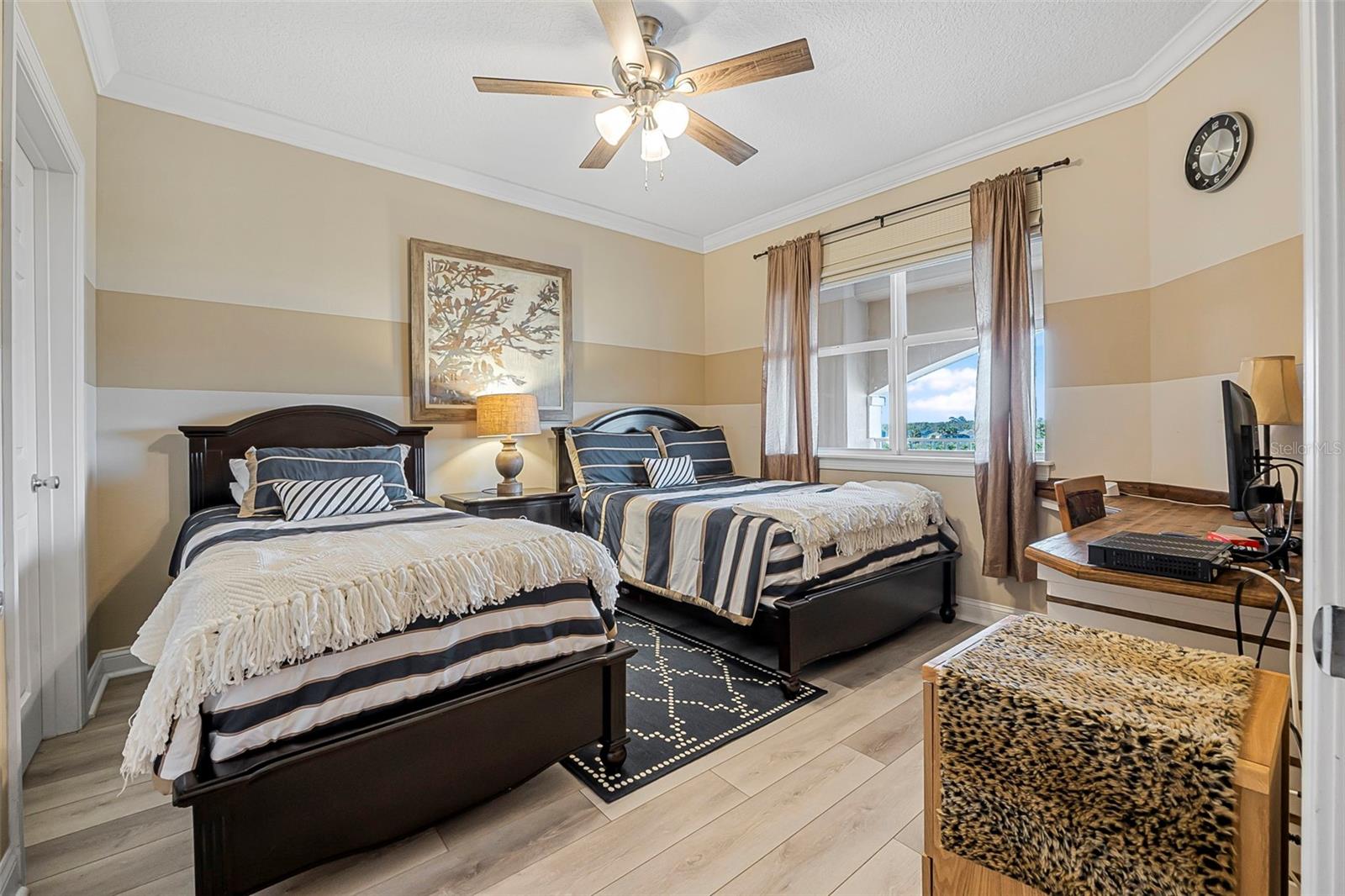 Image 12 of 35 For 60 Surfview Drive 208