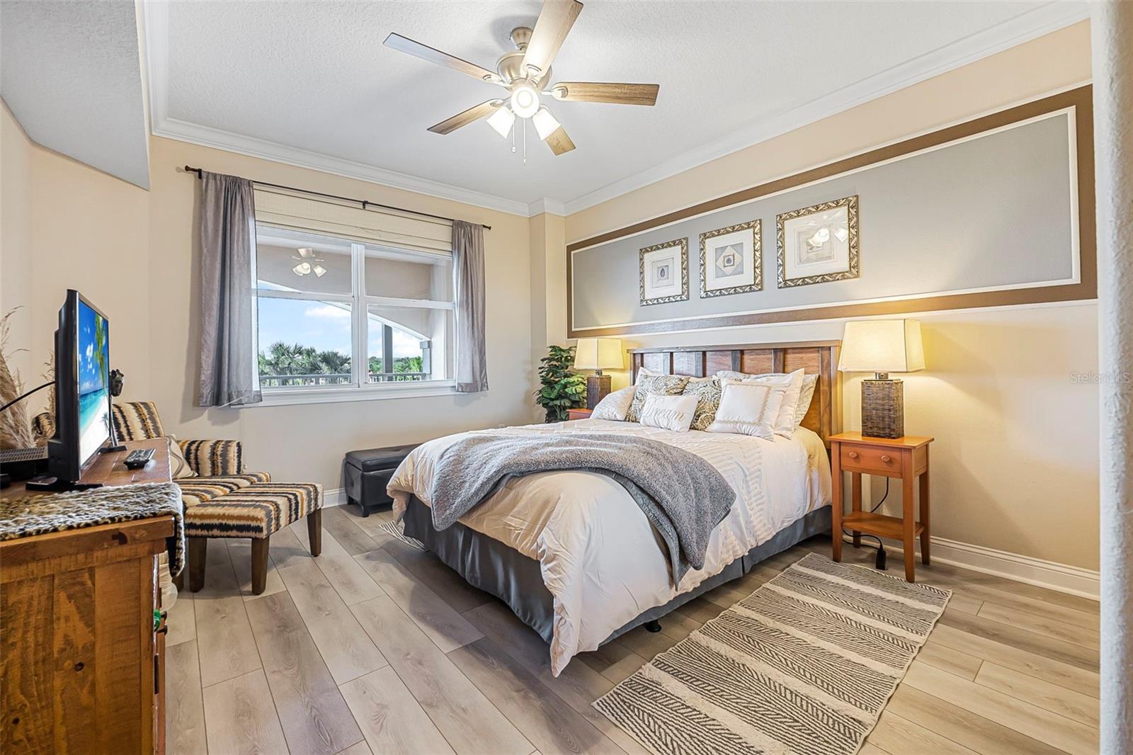 Image 18 of 35 For 60 Surfview Drive 208