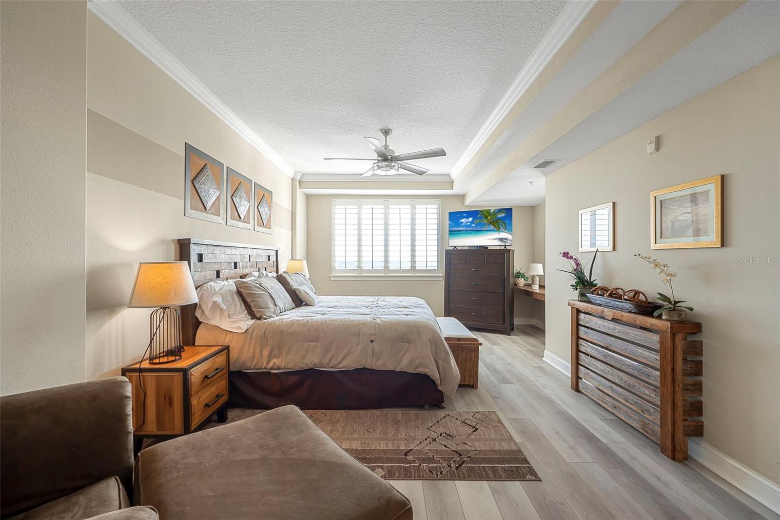 Image 21 of 35 For 60 Surfview Drive 208