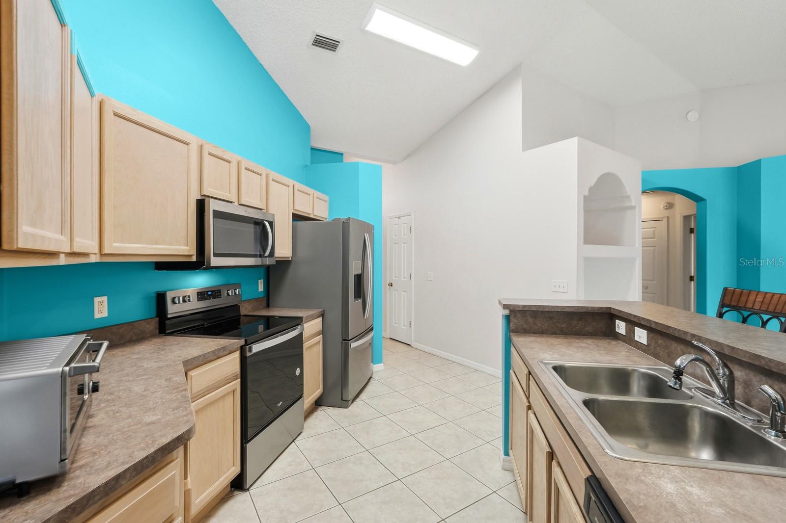 Image 8 of 28 For 2270 Carson Lane